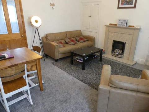 Communal lounge/ TV room, Dining area