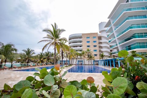 Property building, Pool view