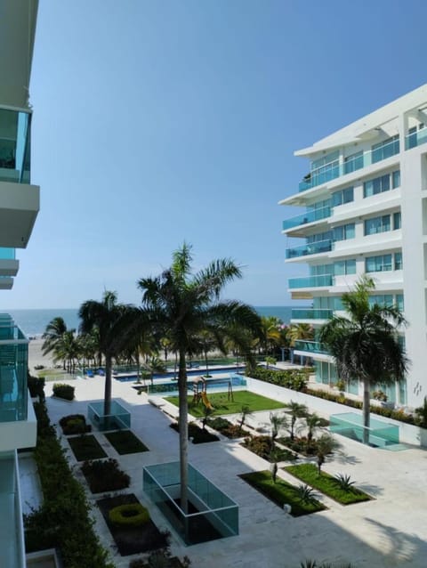 Cartagena primera línea de playa azul frente al mar Apartment in La Boquilla