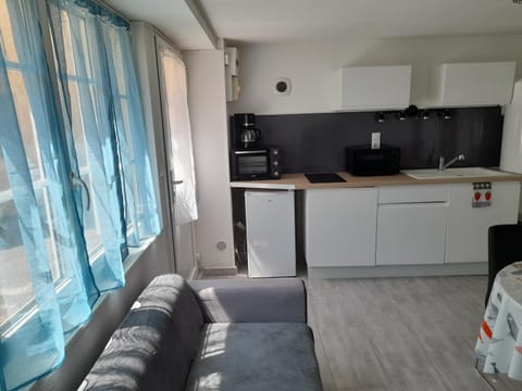 F2 RDC promo cour Courseulles sur mer Apartment in Courseulles-sur-Mer