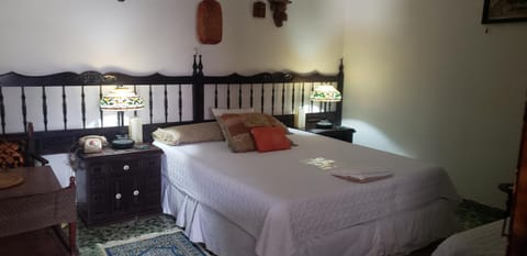 Mendoza’s Guest House Vacation rental in La Libertad Department, El Salvador