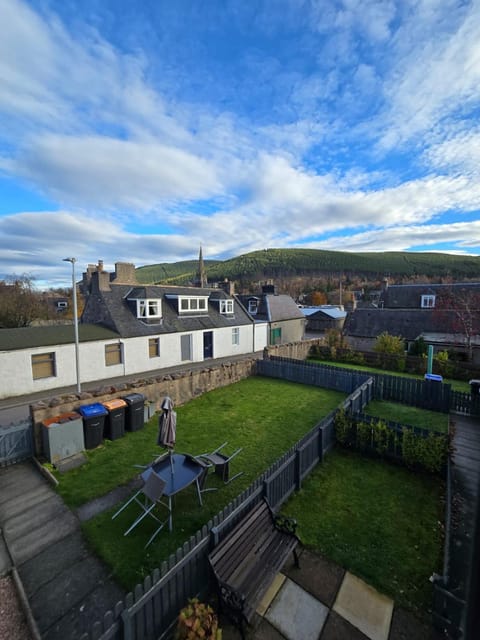 Garden view, Mountain view