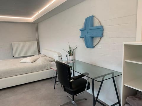 PARK Loft @ BRUGES with private (free) parking Condo in Bruges