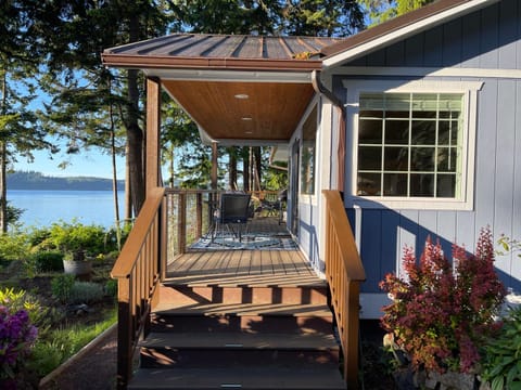 Private Beach - Port Ludlow Beach Cottage on Puget Sound Casa in Port Ludlow