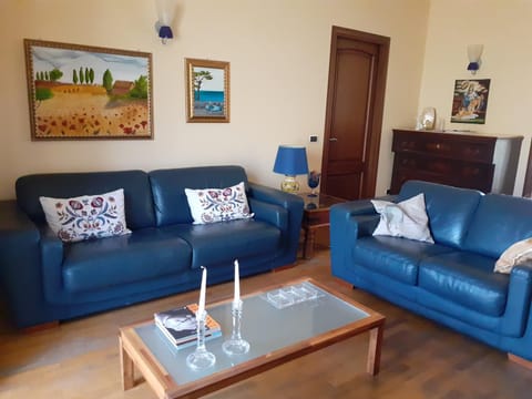 A casa di Sabina, appartamento a Castelbuono Apartment in Castelbuono
