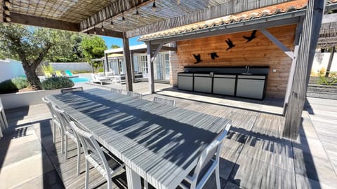 Patio, BBQ facilities, Balcony/Terrace