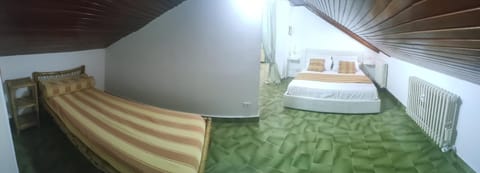 Appartamento la mansarda Apartment in Province of Lecco