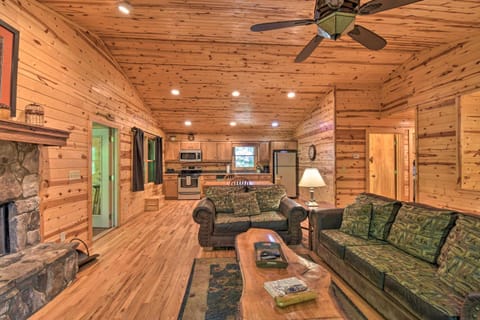 The Round About at Sautee Mountain Retreat! House in White County