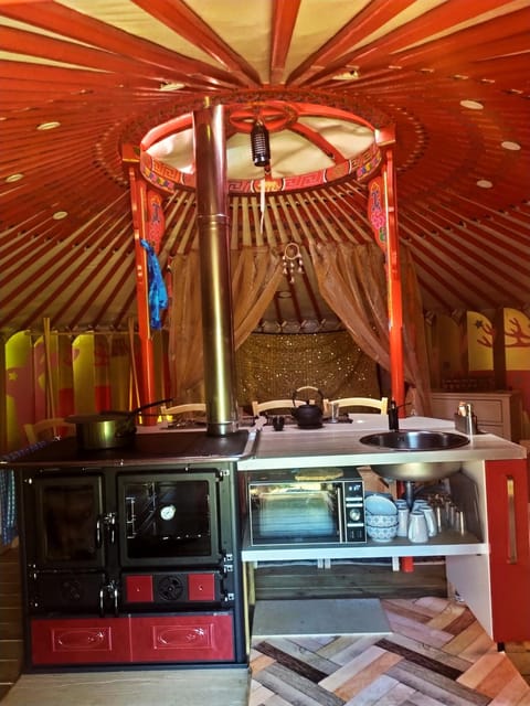 Ravissant yourte traditionnelle Luxury tent in Quimper
