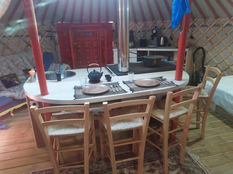 Ravissant yourte traditionnelle Luxury tent in Quimper