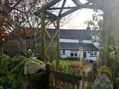 2 Mellfell View House in England