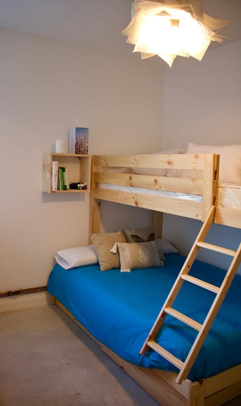 bunk bed