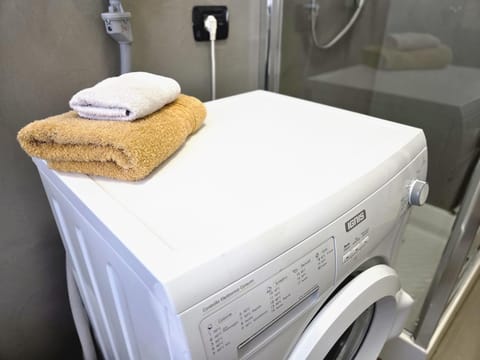 towels, washing machine