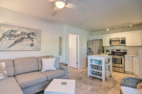 Apartment with Easy Access to Indian Rocks Beach! Condo in Indian Rocks Beach