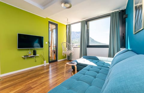 Luxury 4 star, amazing view apartment with free parking Wohnung in Omiš bus station