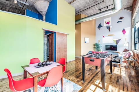 2BR Architect's STUNNING loft by CozySuites Condo in Saint Louis