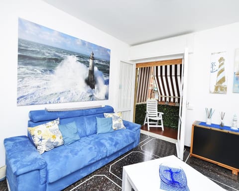 Bed, TV and multimedia, Balcony/Terrace, Living room, fireplace