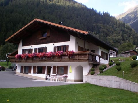 Property building, Summer