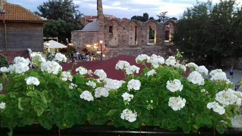 Balcony/Terrace, Landmark view