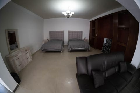 Room in Lodge - 18 Large Apartment for 2 people Bed and Breakfast in Torreón