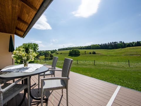 View (from property/room), Balcony/Terrace