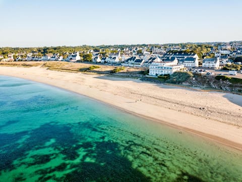 Property building, Bird's eye view, Beach, Sea view