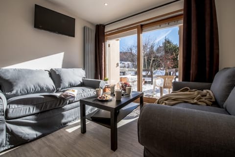 Patio, Living room, Mountain view