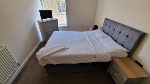 APARTMENT in CENTRAL HALIFAX Bed and Breakfast in Calderdale