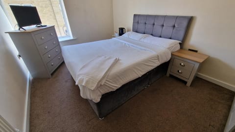 APARTMENT in CENTRAL HALIFAX Bed and Breakfast in Calderdale