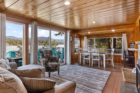 Lakeside Loungin' House in Kootenai County