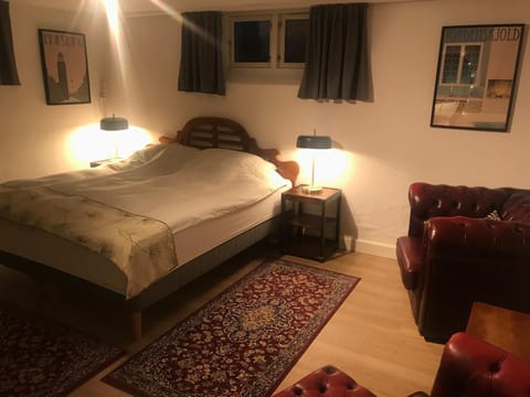 Comfortable Large Room King S bed near CPH centre Übernachtung mit Frühstück in Copenhagen