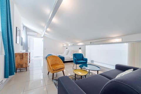 Valentine by Terry's Homes Villa in Cannes