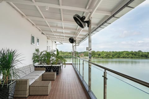 Balcony/Terrace, River view, Sunset