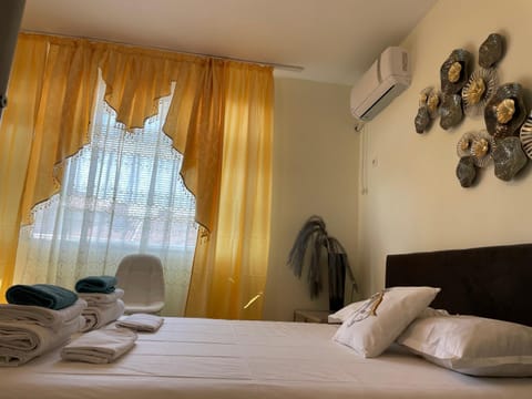 Къща за гости Синьо Лято Bed and Breakfast in Pomorie