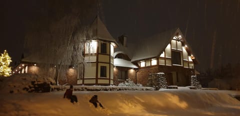 Property building, Winter