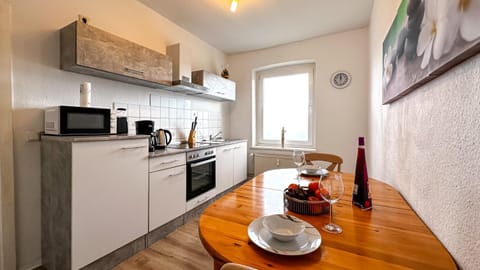 Kitchen or kitchenette, kitchen