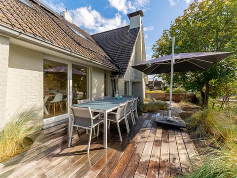 Property building, Summer