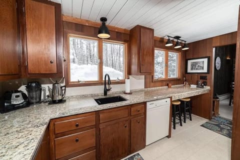 Pet-friendly Private Vacation Home In The White Mountains - Sh70c House in Campton