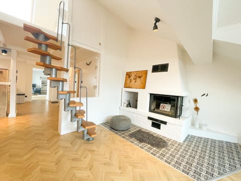 Ginius Homes- Penthouse Düren Apartment in Düren