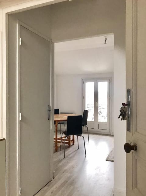 Appartement simple sur Argenteuil, proche Paris Apartment in Île-de-France