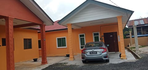 Nurul Saadah Lunas Maison in Penang