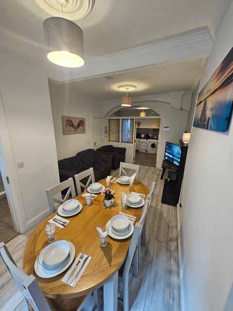 Eyre Square Lane Apartment in Galway