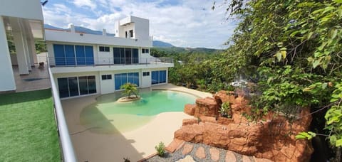 Day, Natural landscape, Pool view, Swimming pool