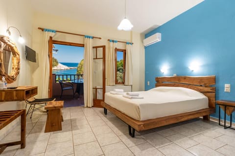 Bed, Photo of the whole room, Bedroom, Sea view