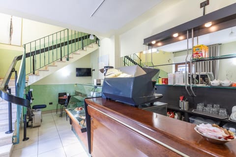 Lounge or bar, Food and drinks, Breakfast, Italian breakfast