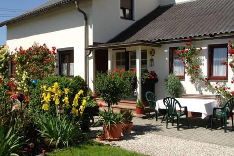 Property building, Facade/entrance, Garden view