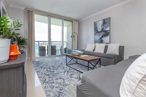 Bright Apartment With Balcony and Nice View - 2BR 1BA Condo in Sunny Isles Beach