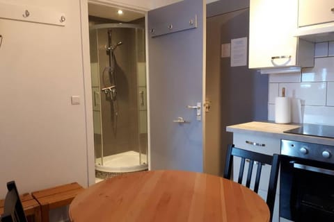 Bathroom, Dining area