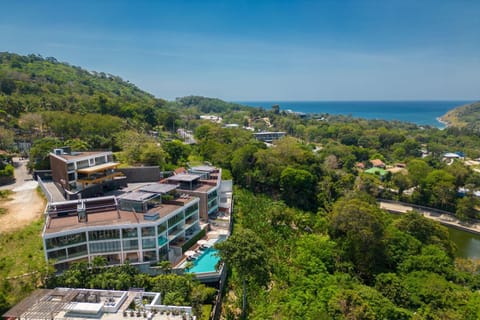 Luxury Ocean View 2BR Apartment 82 in Blue Point Residence, near Patong and Paradise Beach Condo in Patong