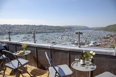 Balcony/Terrace, River view